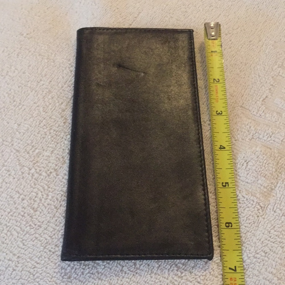 Perlina New York billfold wallet